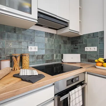 Premier Pest Side Apartment