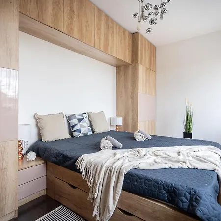 Premier Pest Side Appartement